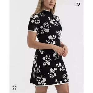 Ellen Tracy Women's Floral Short Sleeve Sweater Vest XS